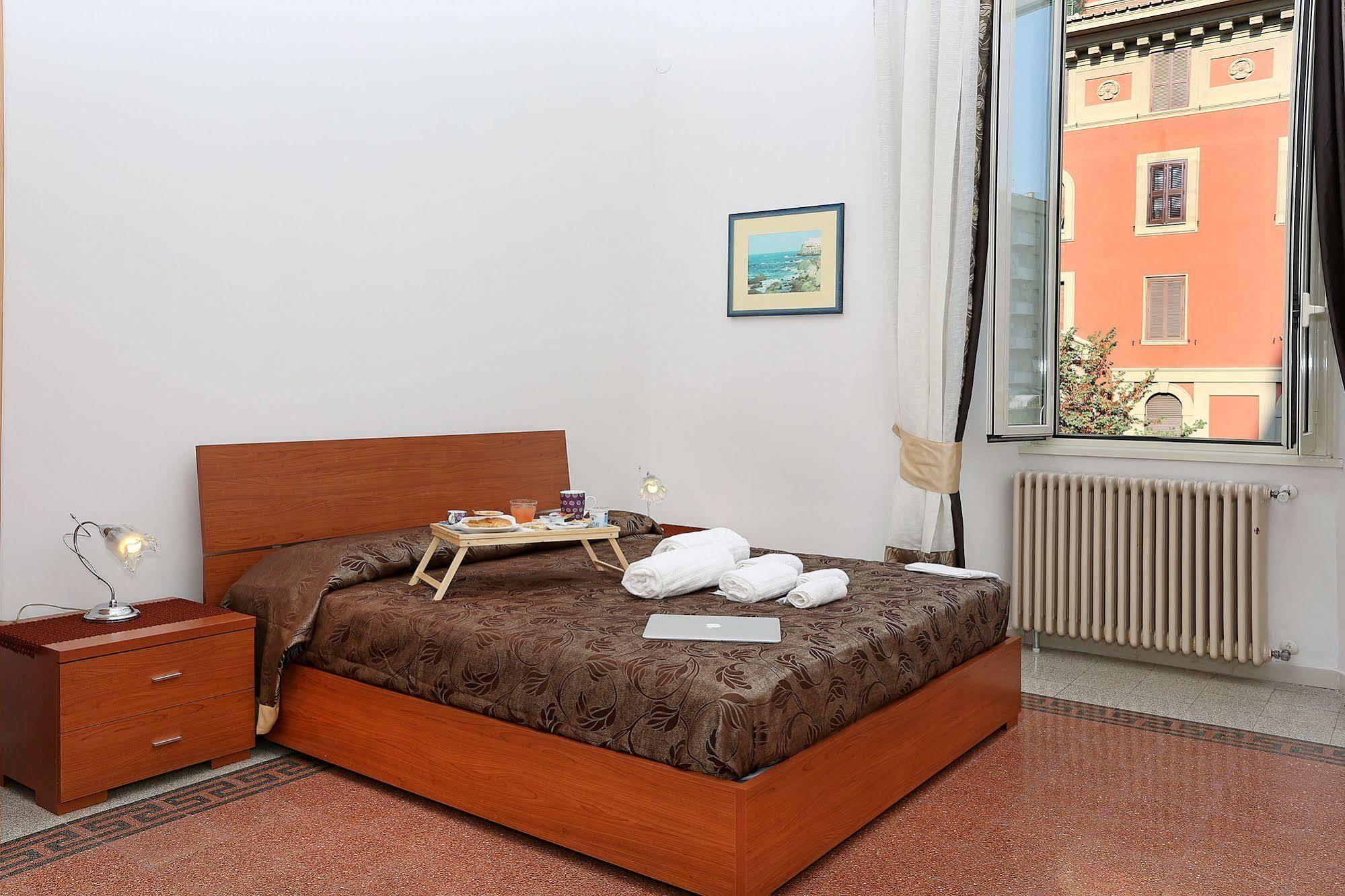 Bells Of Rome Hotel Eksteriør billede